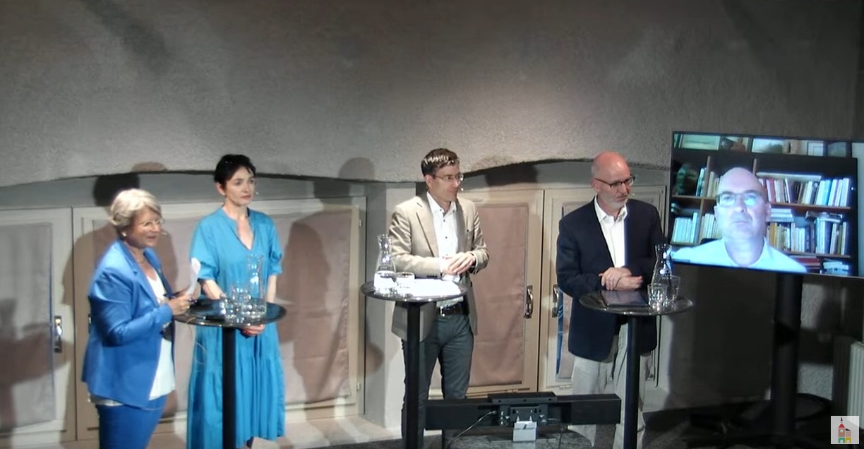 Diskussionsrunde Käfigturm zum Thema Wie viel Religion darf's denn sein